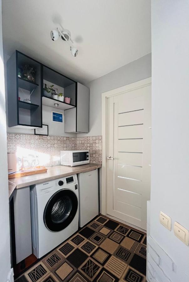 Iren Smart Apartment リヴィウ エクステリア 写真