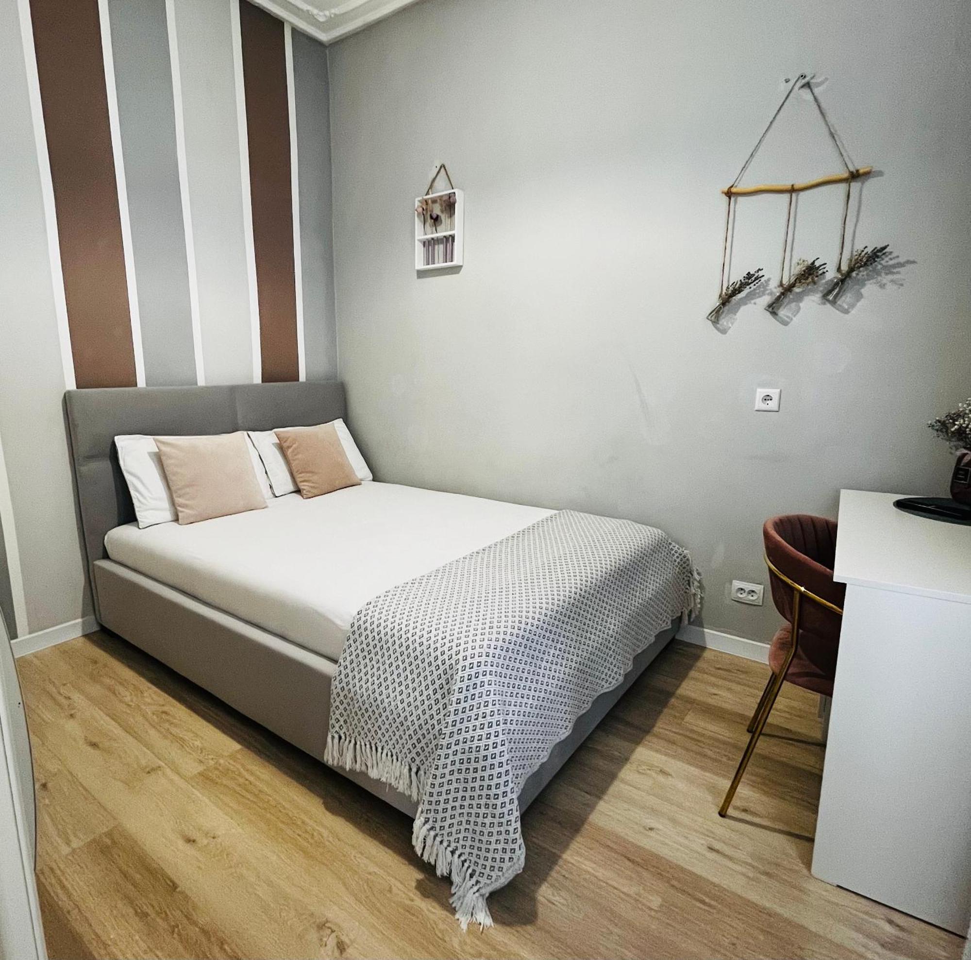 Iren Smart Apartment リヴィウ エクステリア 写真